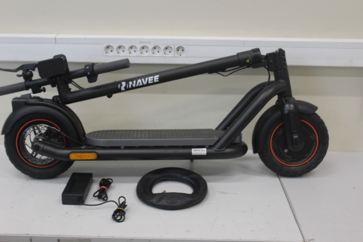 Pilt SALE OUT. Navee N65 Electric Scooter, Black Navee | N65 Electric Scooter | 500 W | 25 km/h | Black | USED, REFURBISHED, SCRATCHED, WITHOUT ORIGINAL PACKAGING, WITHOUT ACCESSORIES