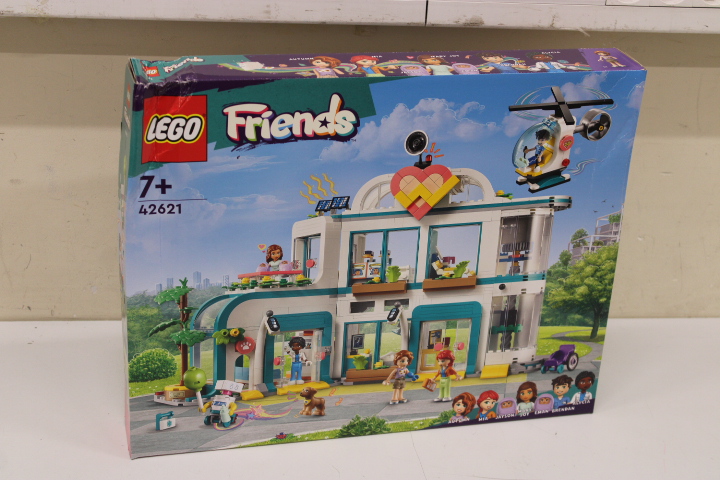 Pilt SALE OUT. CONSTRUCTOR LEGO FRIENDS 42621 | LEGO DAMAGED PACKAGING