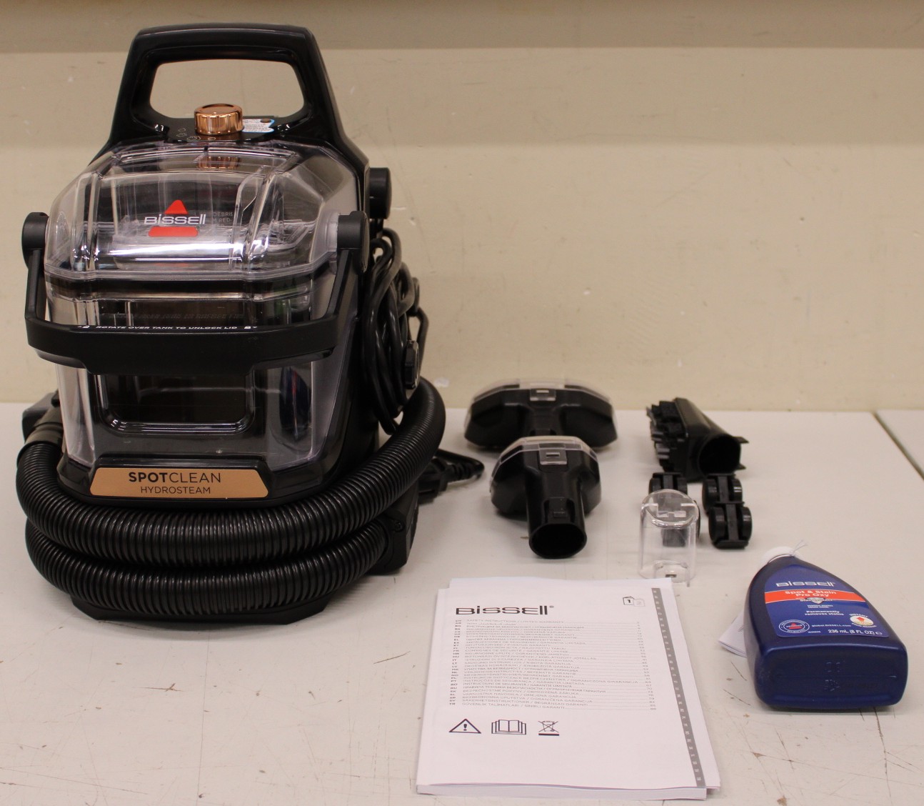 Pilt SALE OUT.  | SALE OUT. SALE OUT. Bissell | Portable Carpet and Upholstery Cleaner | SpotClean HydroSteam Pro | Corded operating | Washing function | 1000 W | Black | 24 month(s) | - V | DEMO
