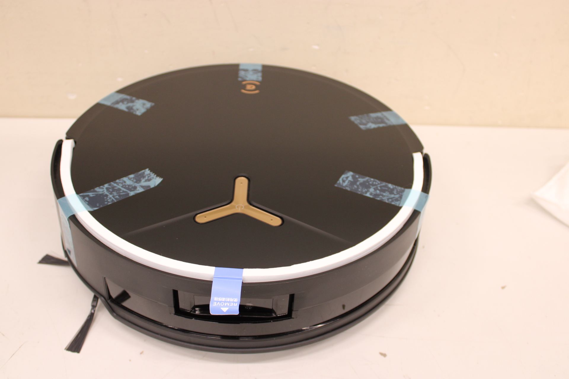 Pilt SALE OUT. Ecovacs DEEBOT T50 MAX PRO OMNI Vacuum cleaner, Robot, Wet&Dry, 18500Pa, TruEdge 2.0, ZeroTangle 2.0, YIKO GPT, Black + Auto-empty | Ecovacs Robotic Vacuum Cleaner | DEEBOT T50 MAX PRO OMNI | Wet&Dry | Dust capacity 0.35 L | 18500 Pa | Black | UNPACKED, MISSING MOPPING PAD PLATES AND WASHABLE MOPS