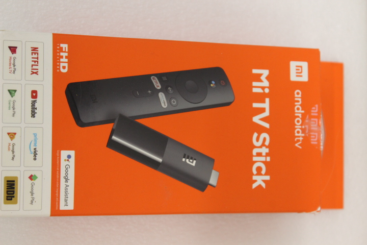 Pilt Xiaomi Mi TV Stick EU | USED, SCRATCHED, MISSING: CHARGING UNIT, USB CABLE AND INNER PACKAGING