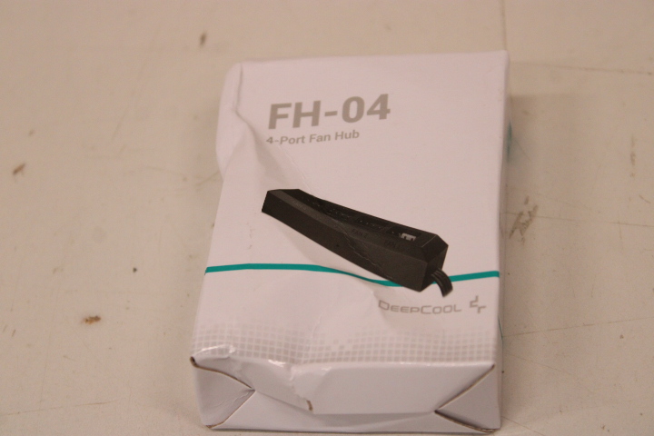 Pilt SALE OUT. Deepcool FH-04 fan hub | Deepcool | FH-04 | DAMAGED PACKAGING