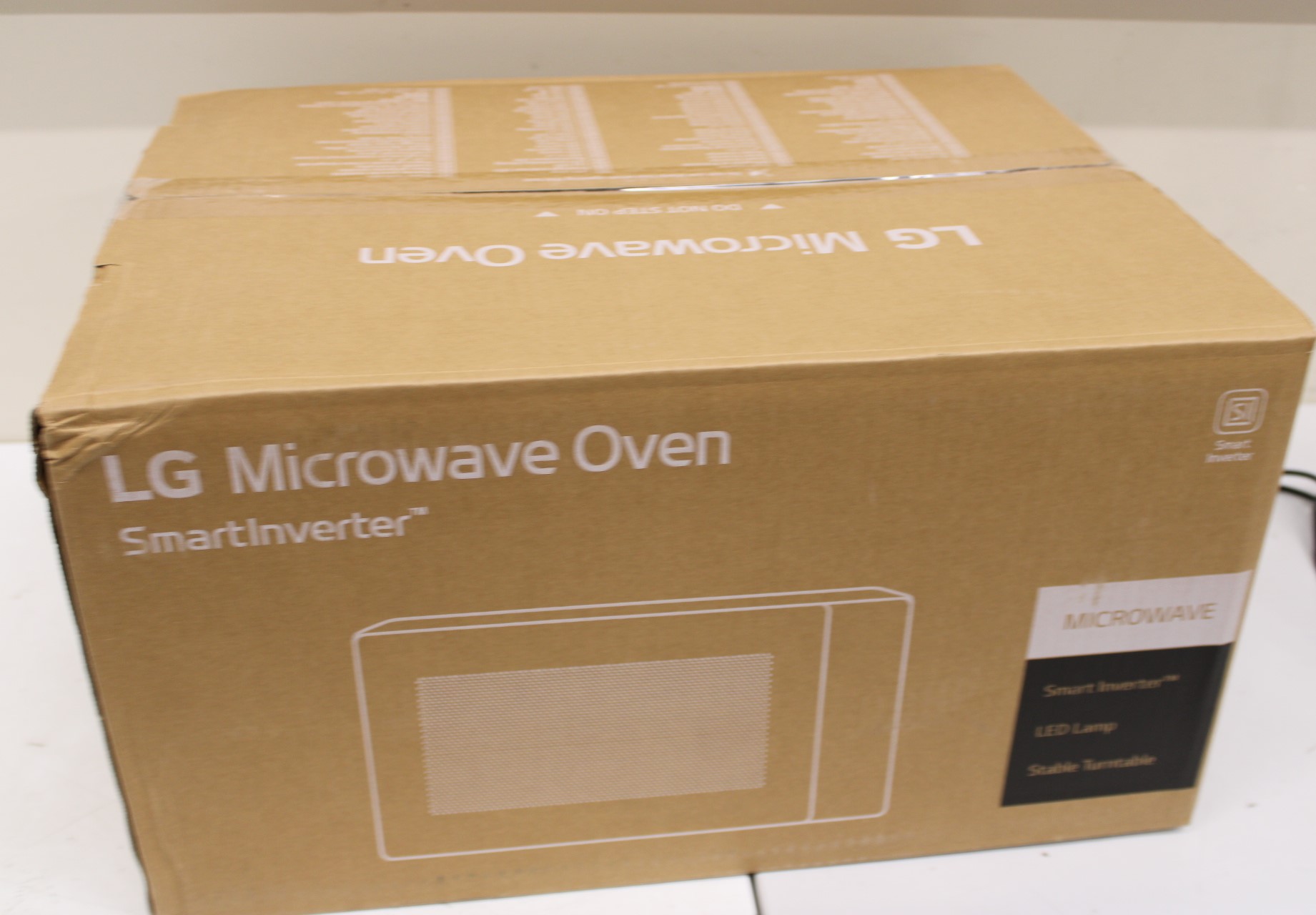 Pilt SALE OUT.  | LG | Microwave Oven | MH6535GIS | Free standing | 25 L | 1700 W | Grill | Black | DAMAGED PACKAGING