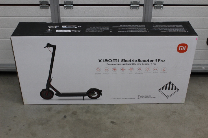 Pilt SALE OUT. Xiaomi Electric Scooter 4 Pro EU | Xiaomi Electric Scooter 4 Pro EU | 700 W | 25 km/h | 10 " | 6 month(s) | Black | DEMO